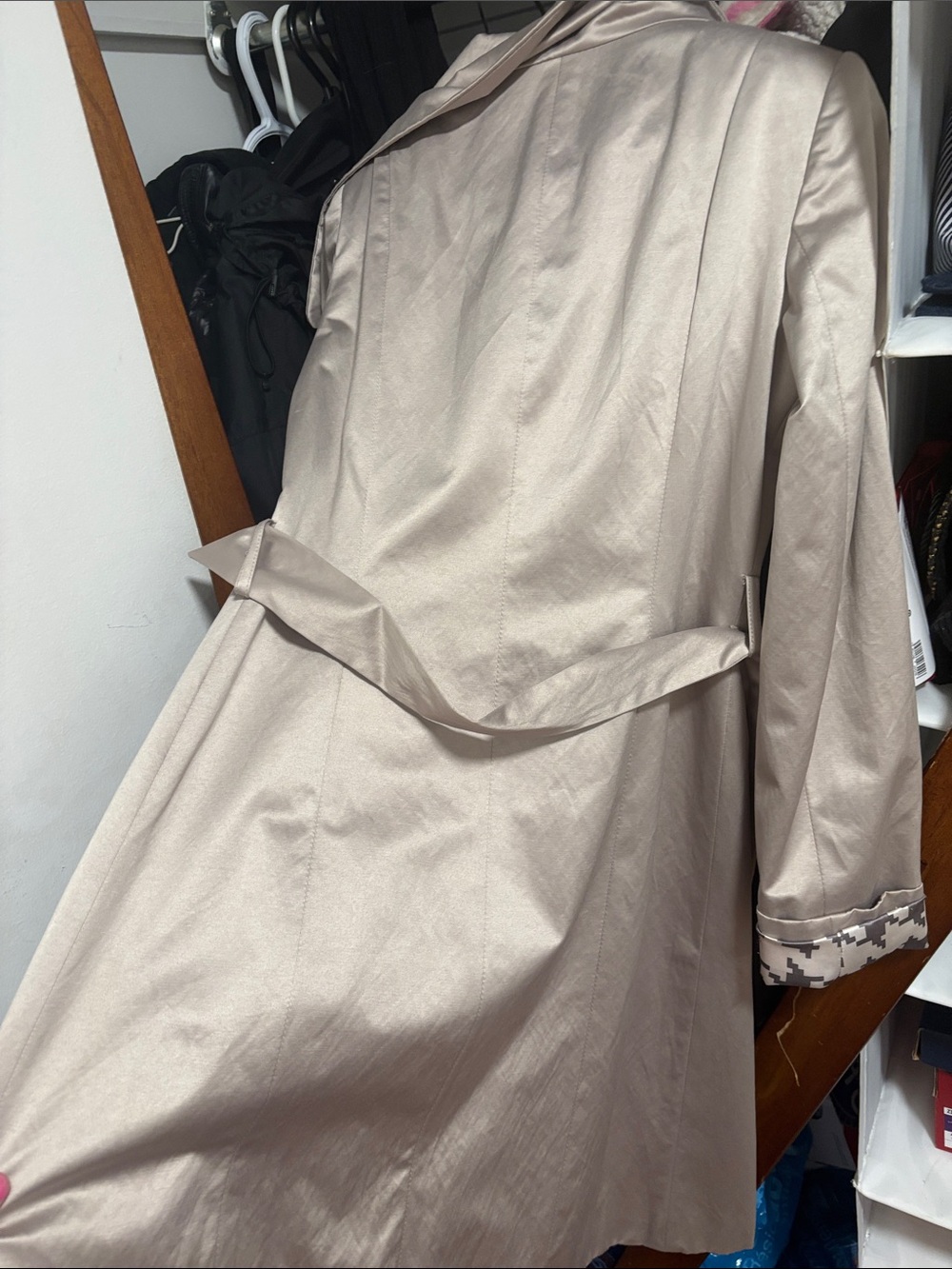 The Classic Trench Coat - in « champagne » BEDO -Very well tailored ❤️